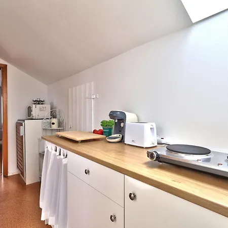 Apartment Bezaubernde Nahe Des Kloster *